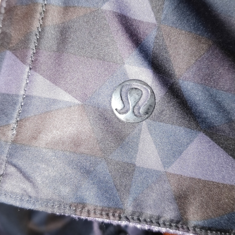 Lululemon down wrap - Picture 2 of 5